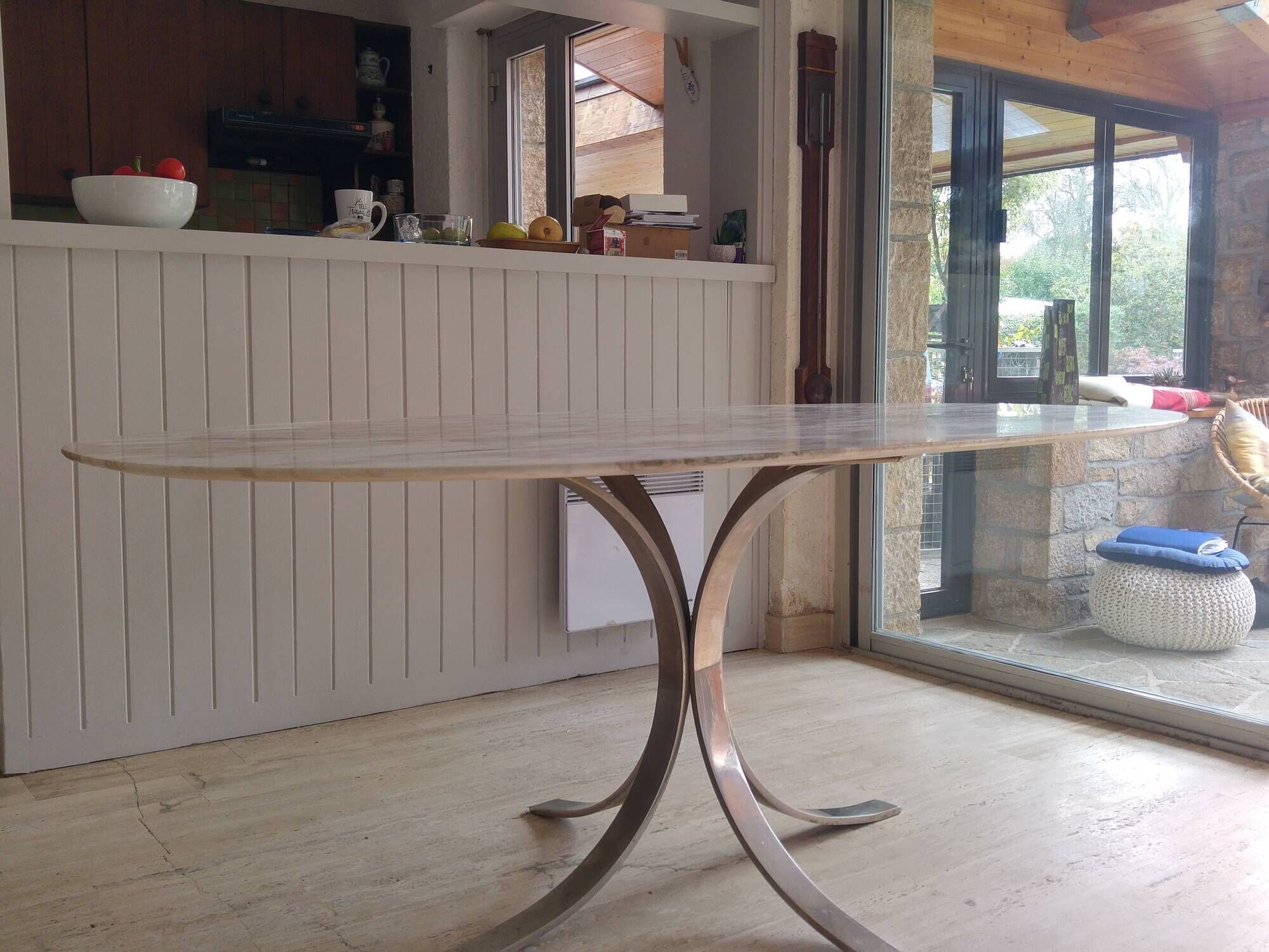 Oval table roche bobois in marble and chrome steel of the 70s