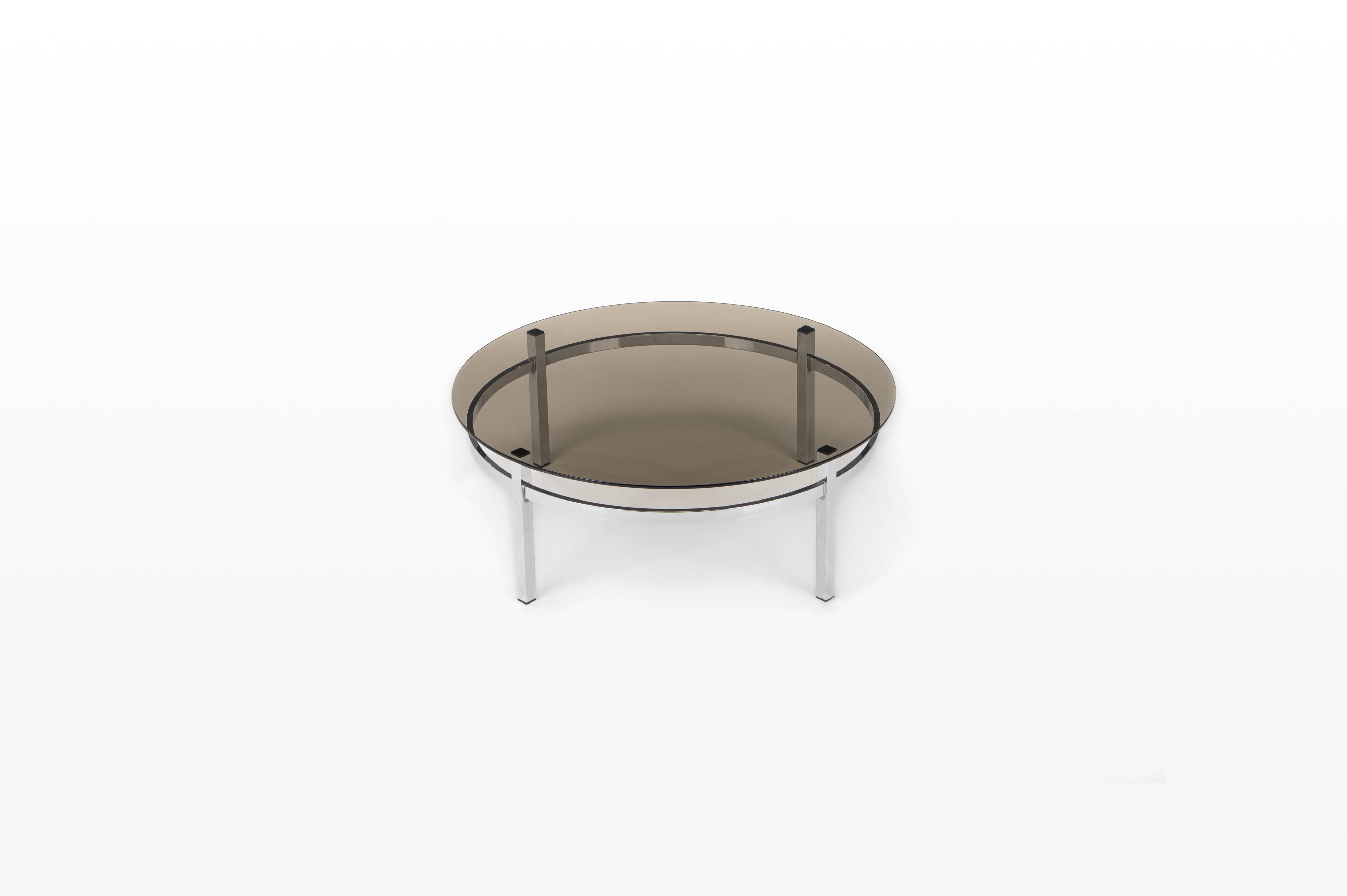 Table basse vintage italienne en chrome et verre fumé