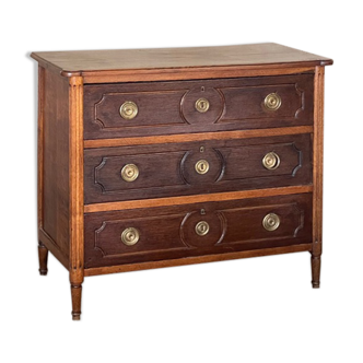 Oak chest of drawers