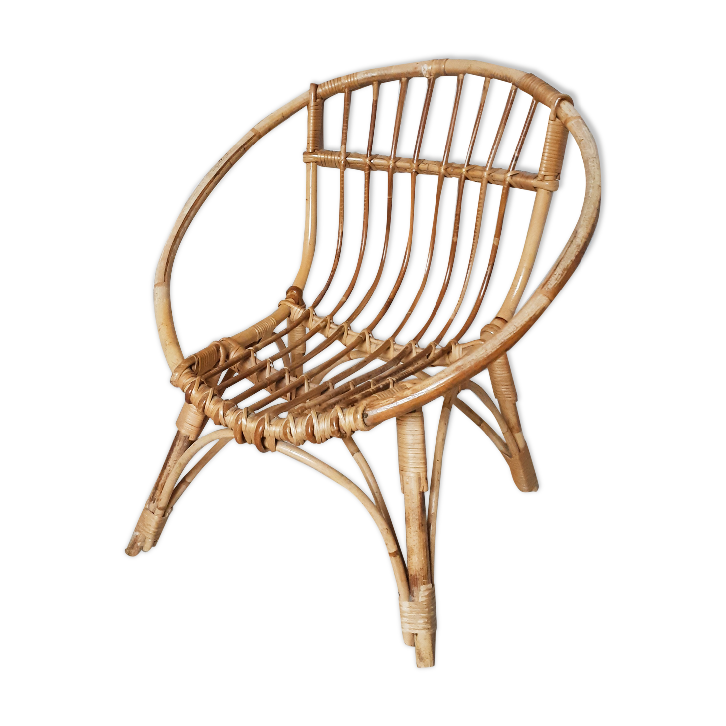 Adult rattan basket chair