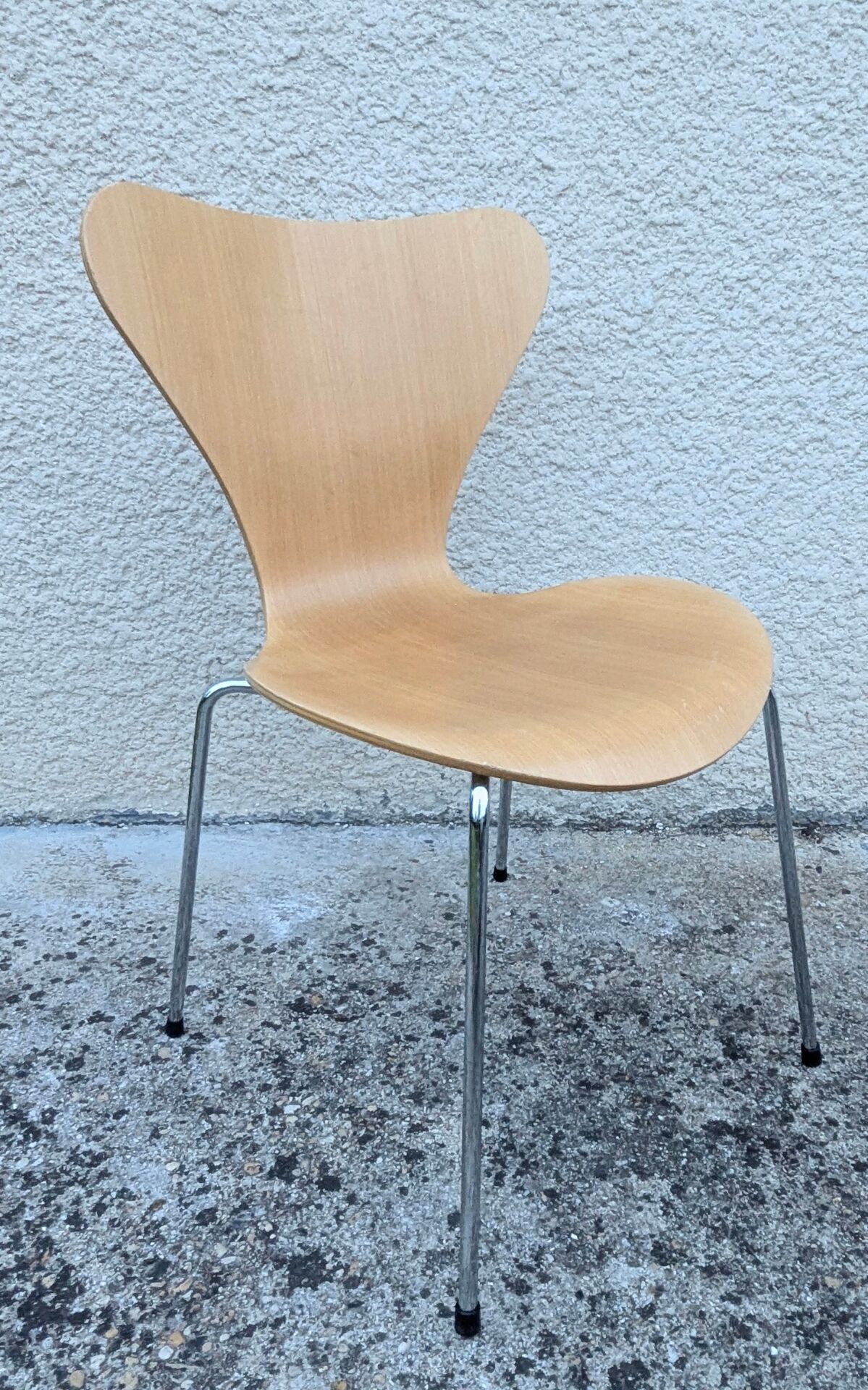 Chair Arne Jacobsen Series 7 Model 3107