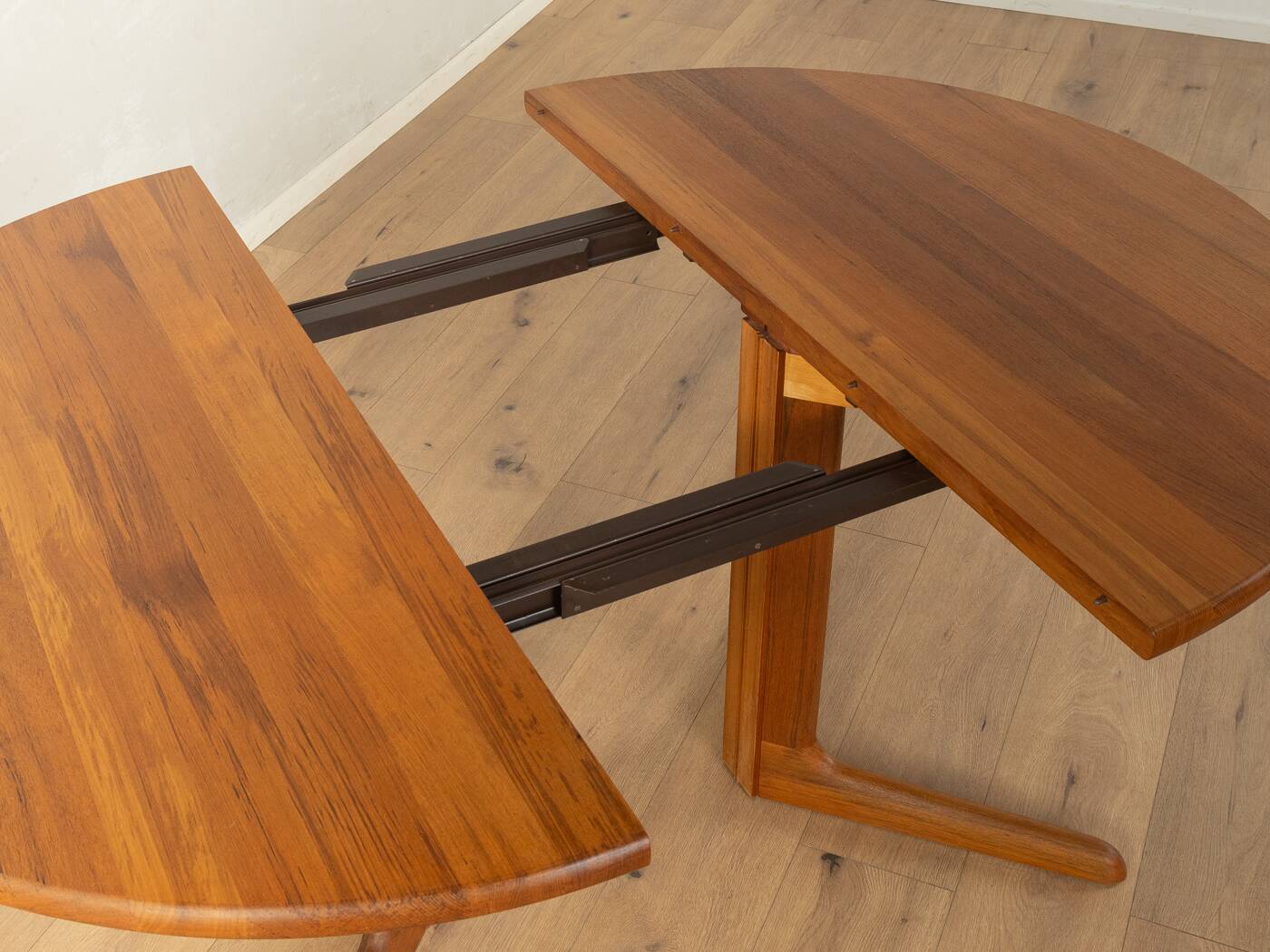 Elegant extendable dining table by CJ Rosengaarden, Denmark, 1960s, teak look