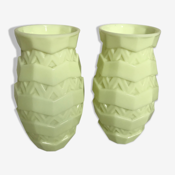 Paire de vases en opaline Art déco  26cm