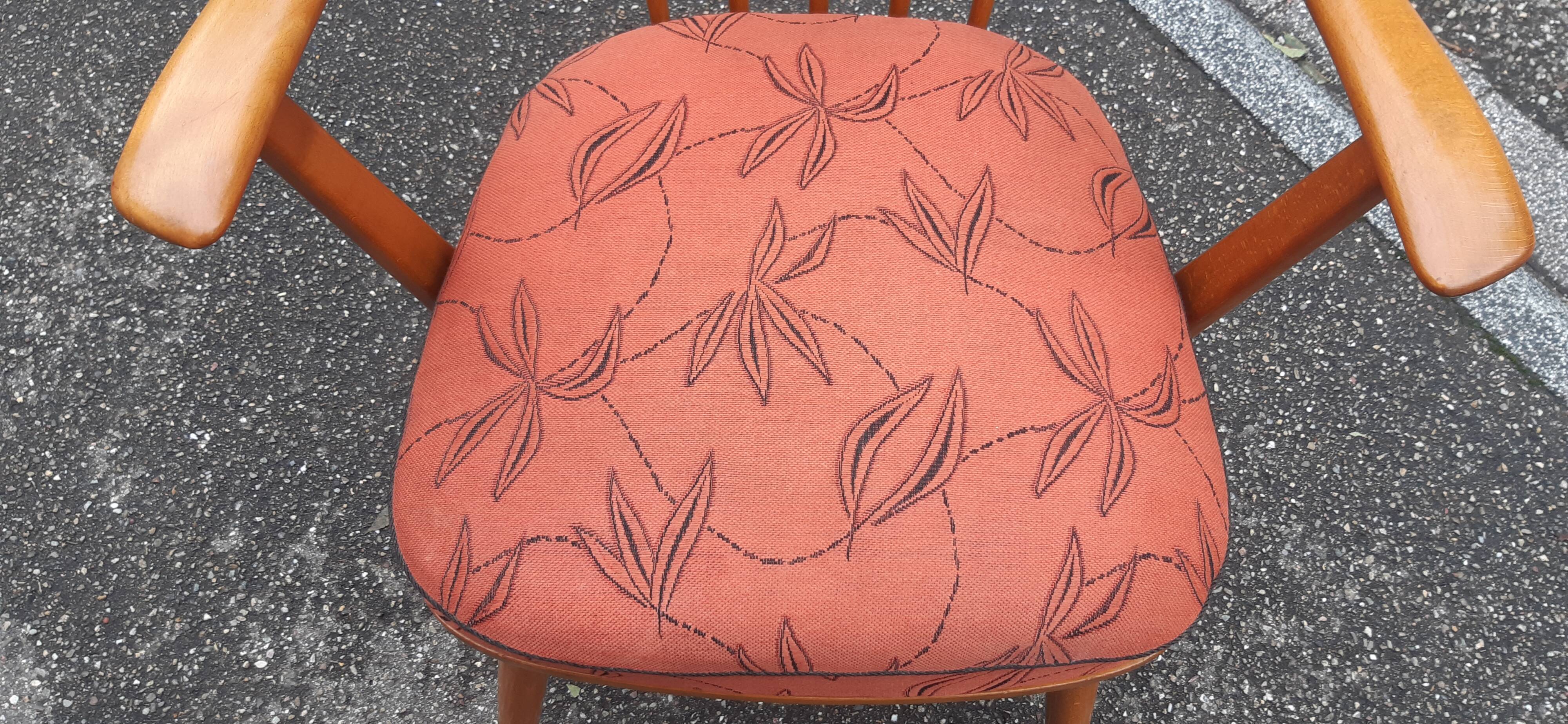 Casala armchair with armrests