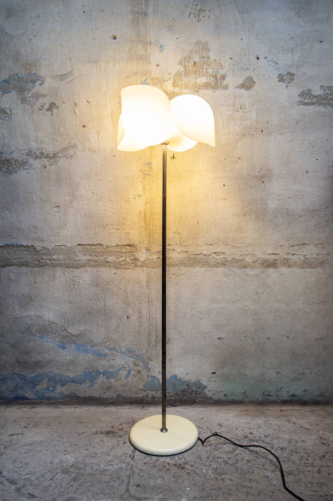 Dafne floor lamp by Olaf Von Bohr for Artemide, Italy, 1972
