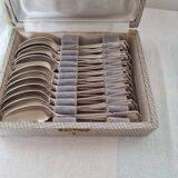 Set of 12 silver-plated coffee or dessert spoons from the E brand