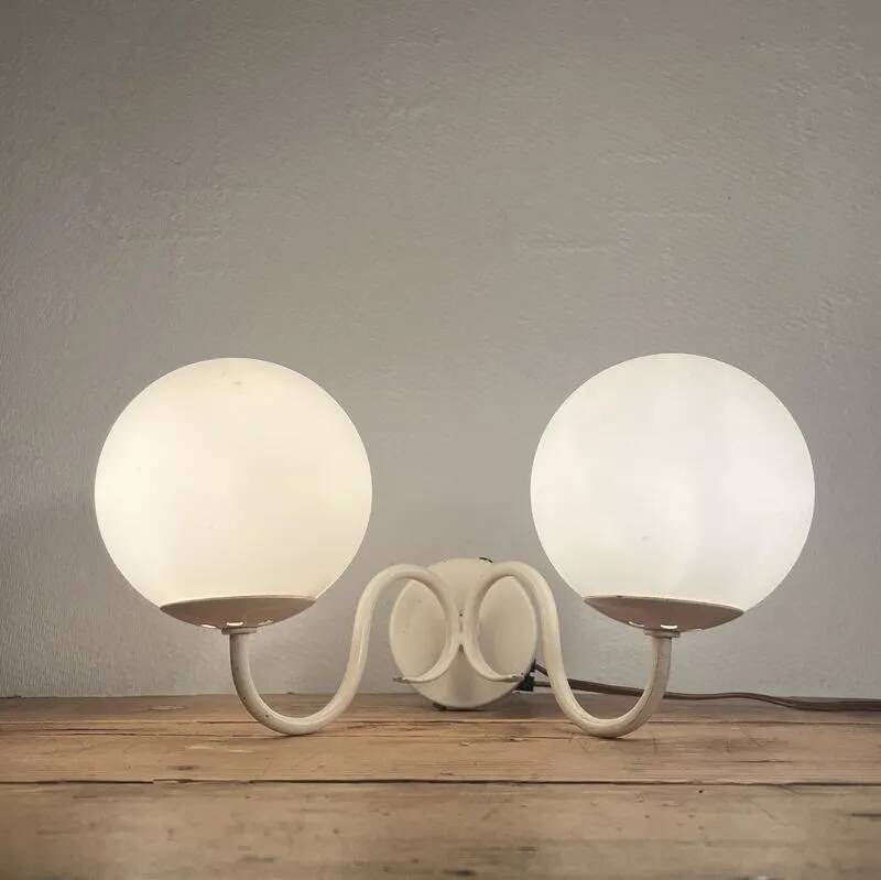 Vintage wall light