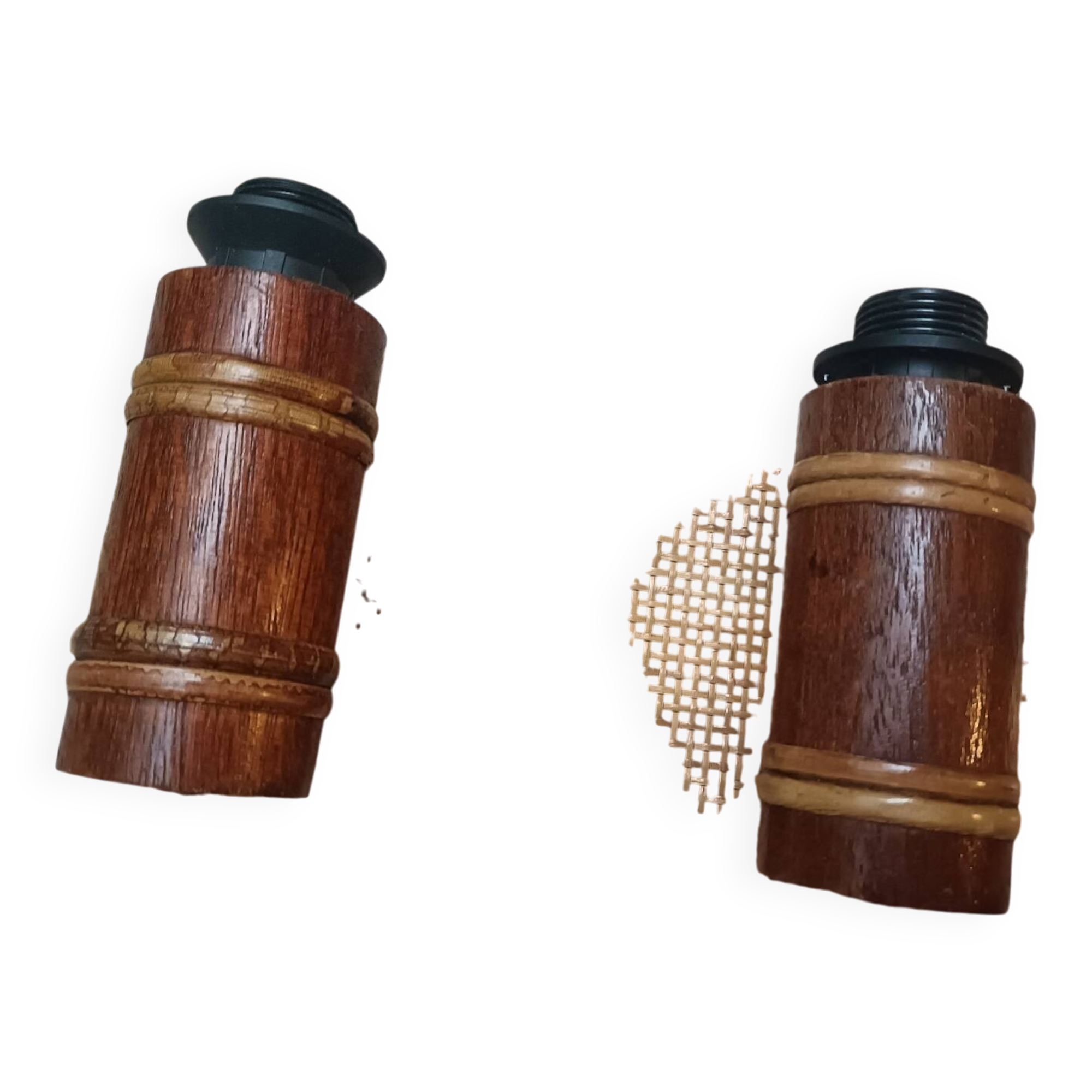 Pair of wall lights in rattan and caning