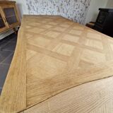 Castle table