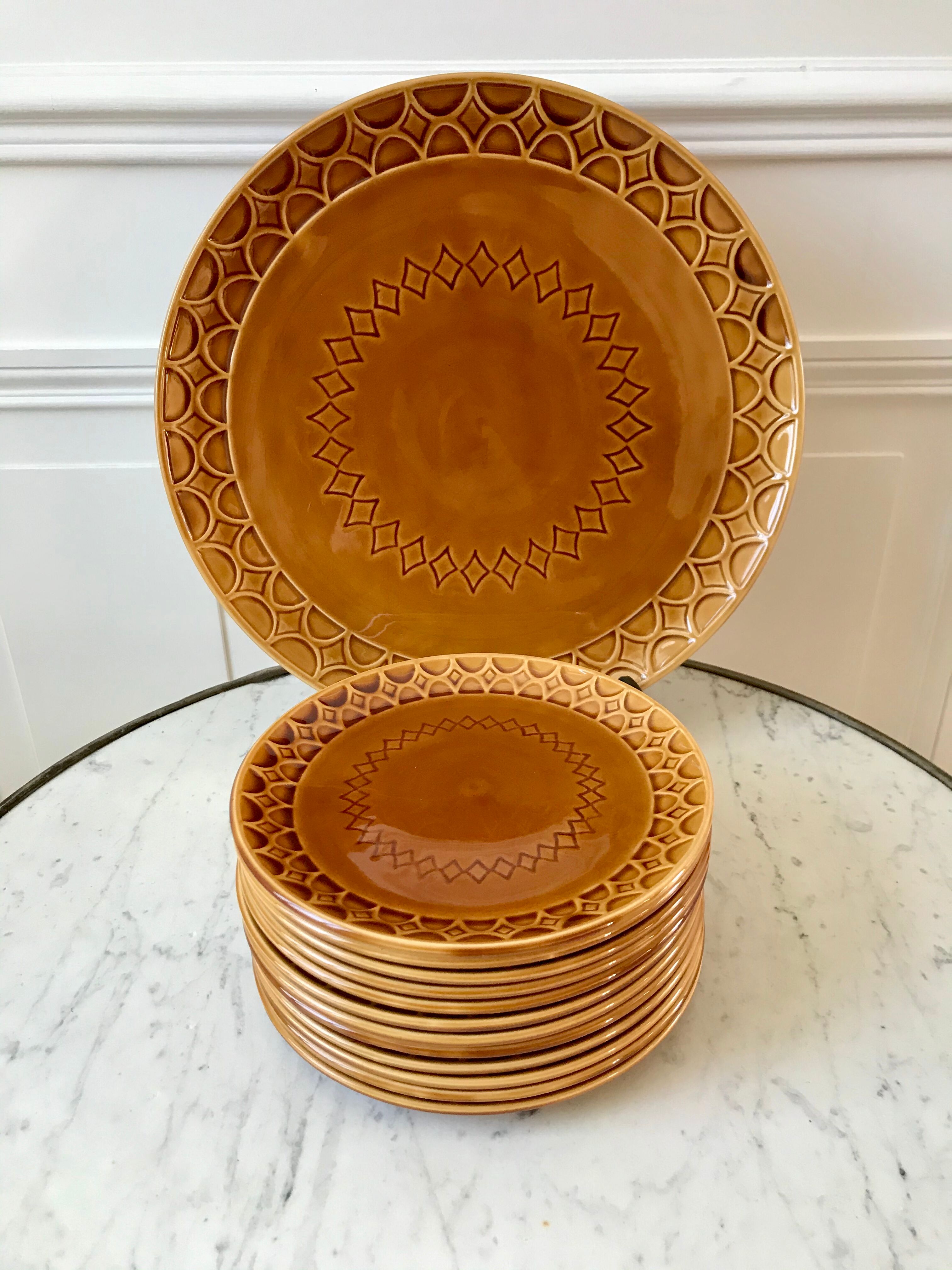 Dessert service Sarreguemines in slurry flat cake and 12 dessert plates 60s