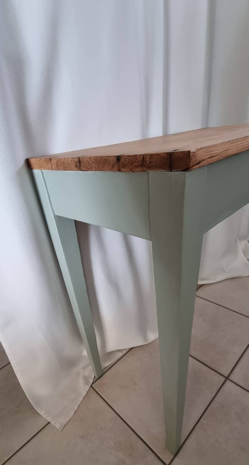 Oak console