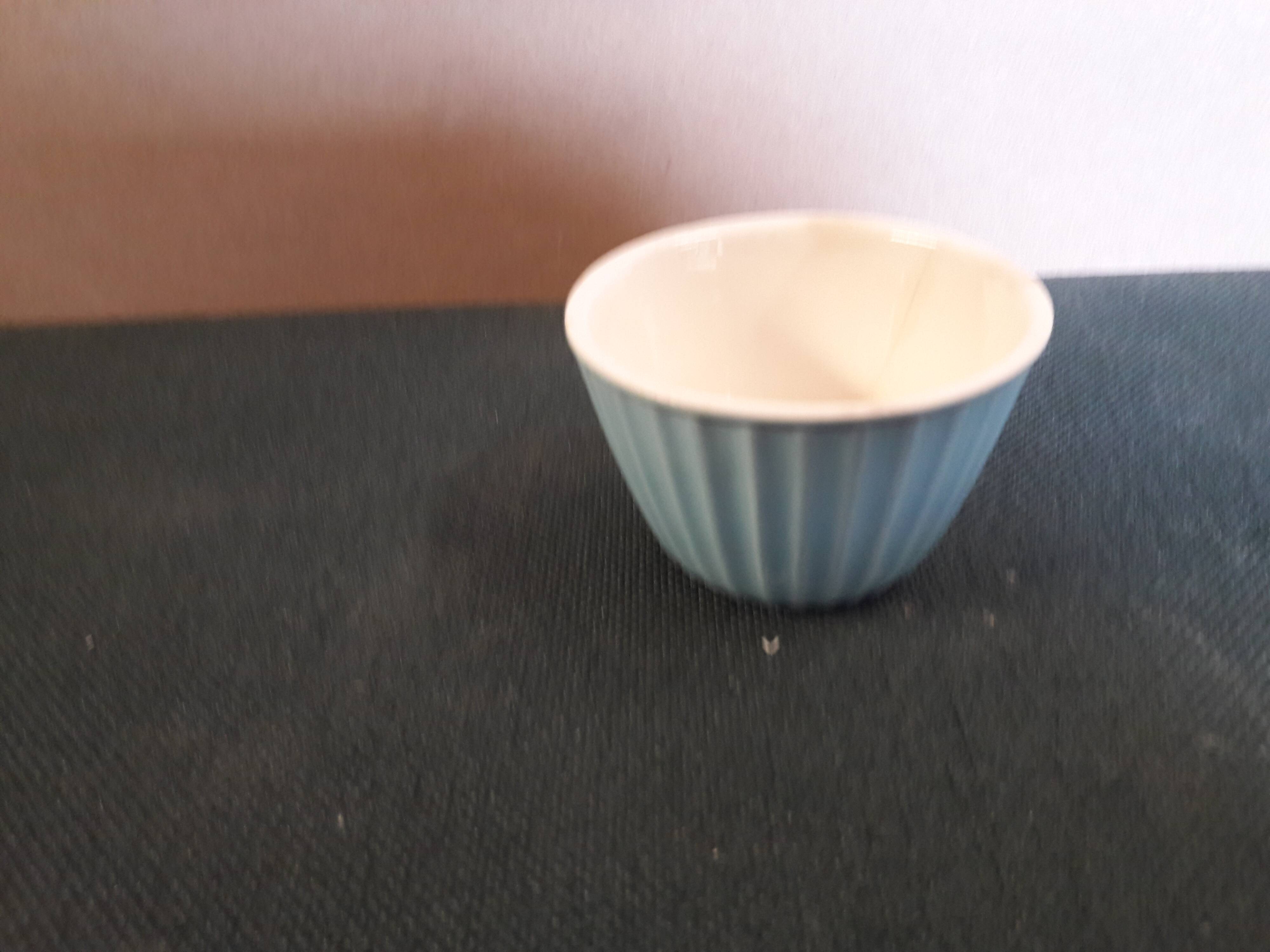 Set of six Villeroy and Boch ramekins