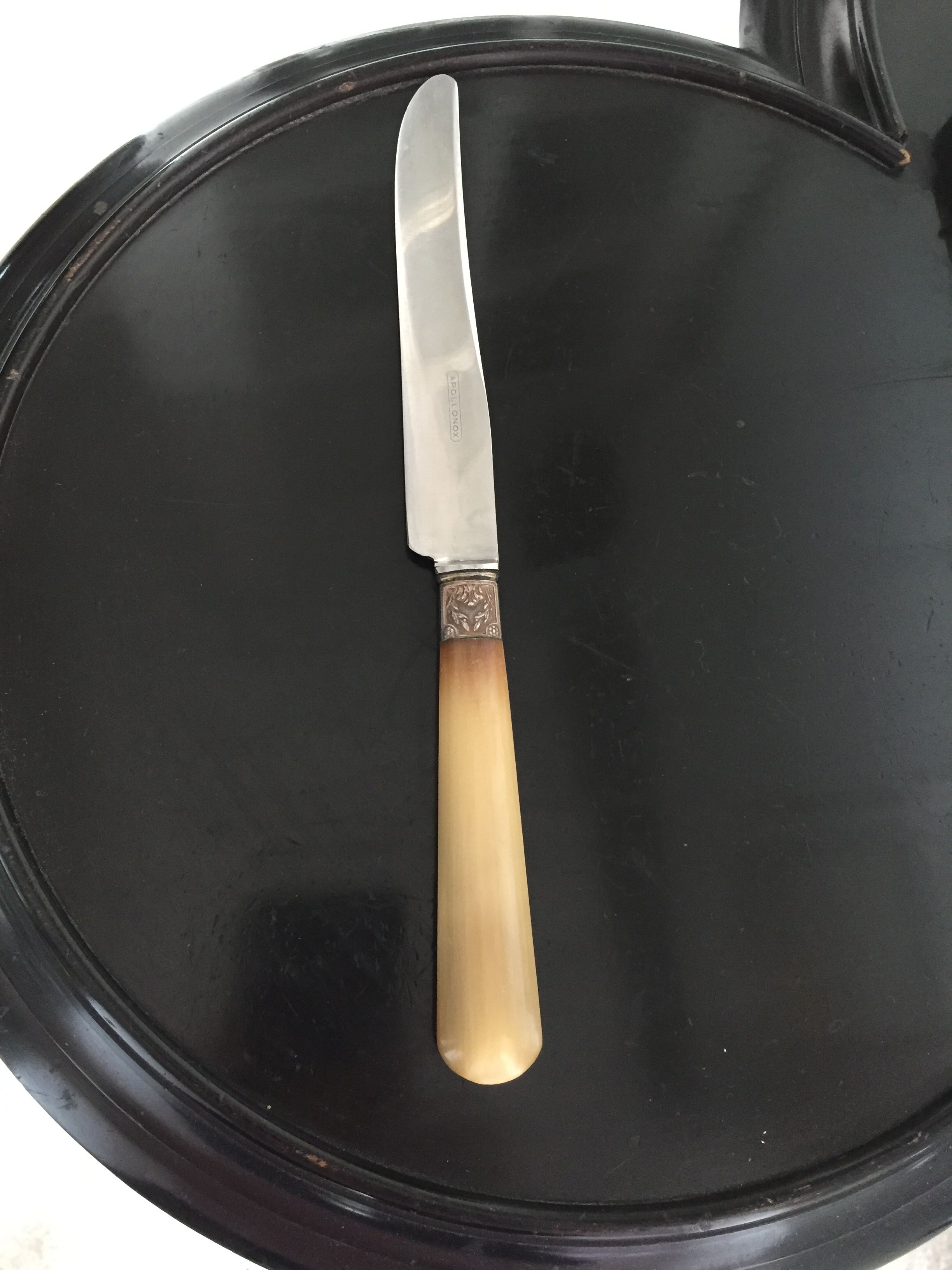 Series of 12 old knives neck horn blade apollonox