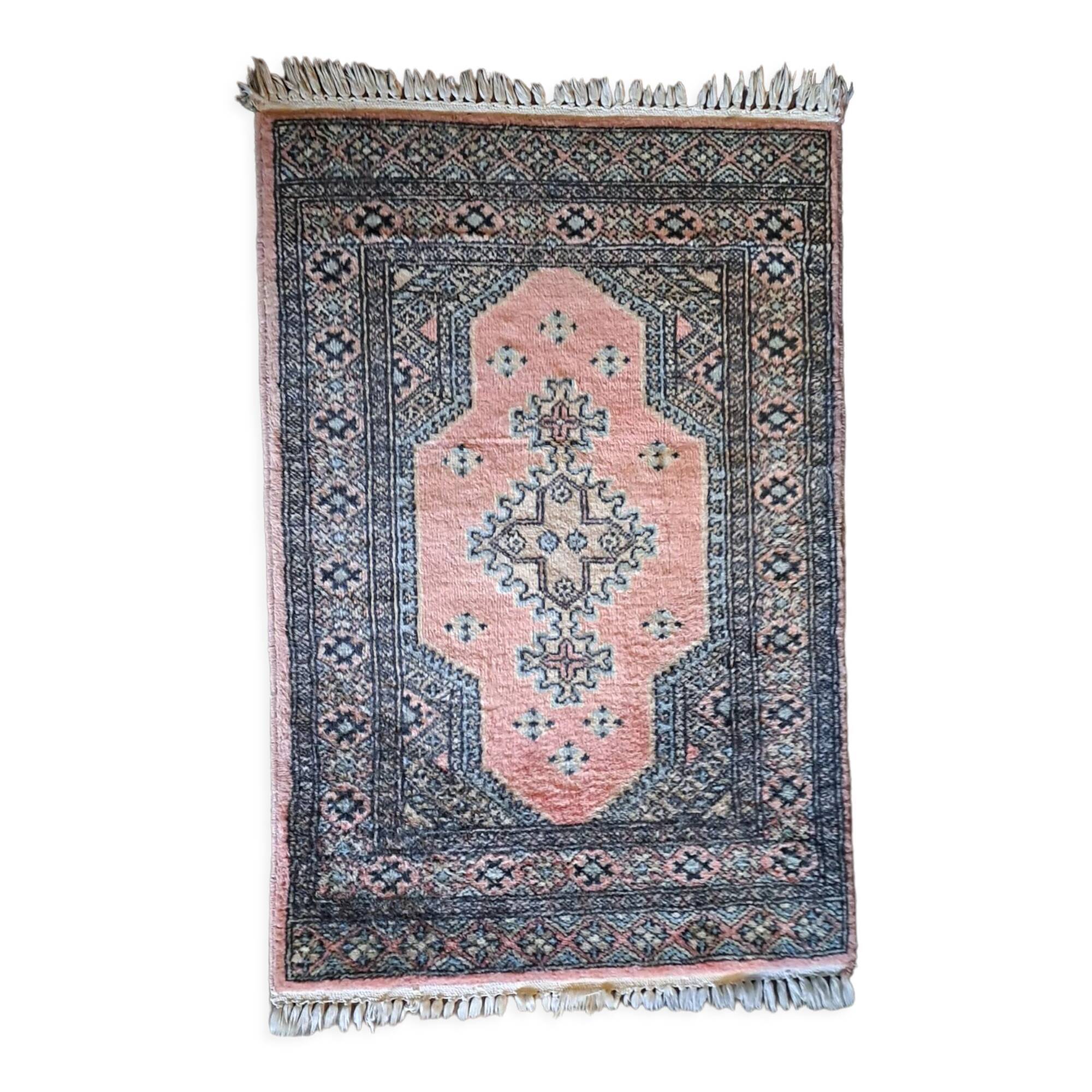 Handmade wool rugs oriental style rectangular Pakistan 1990 vintage pink gray