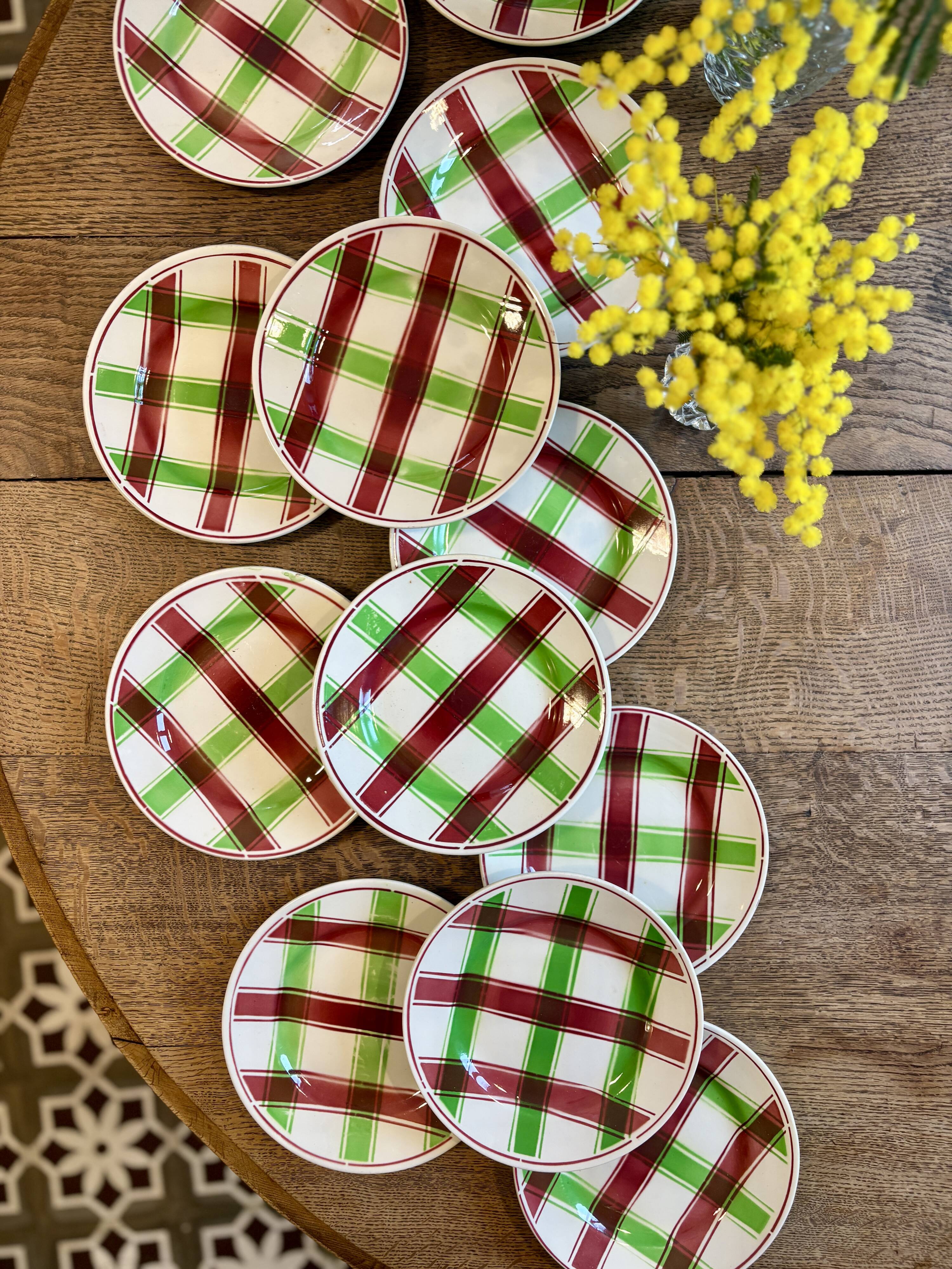 Lot de 12 assiettes dessert anciennes, modèle Sousse de Digoin Sarreguemine