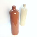 Lot of three bottles in 1900 sandstone