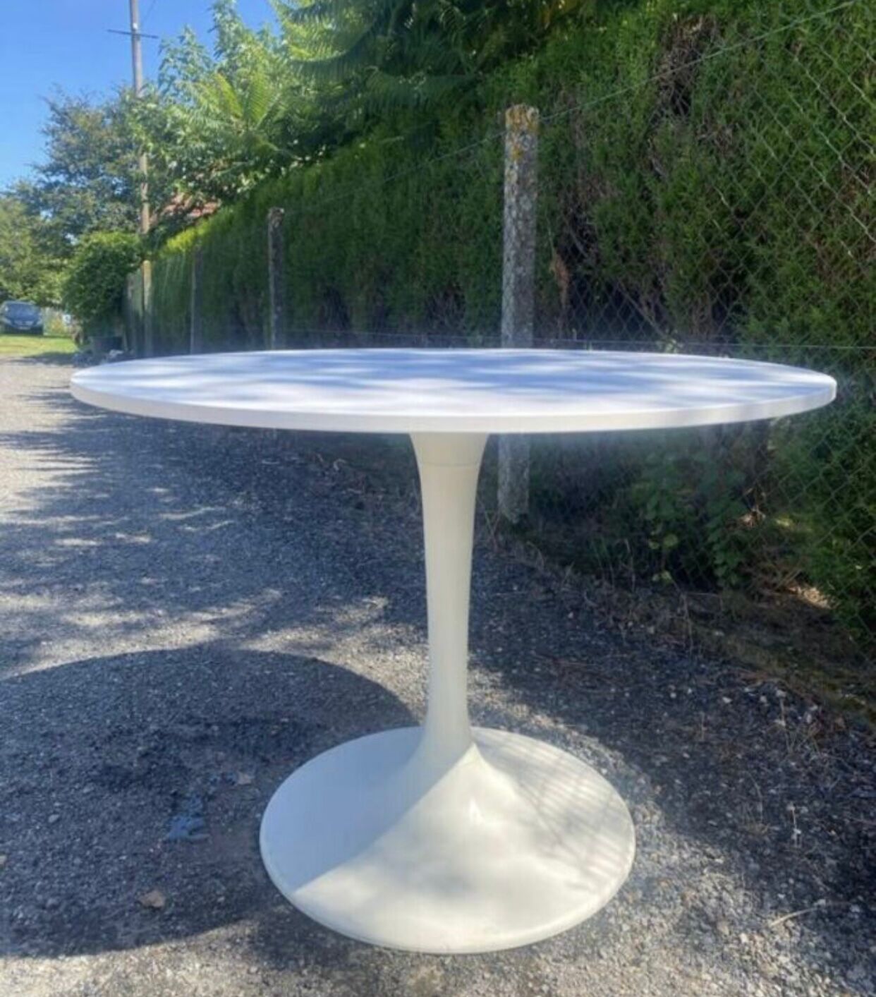 IKEA tulip table