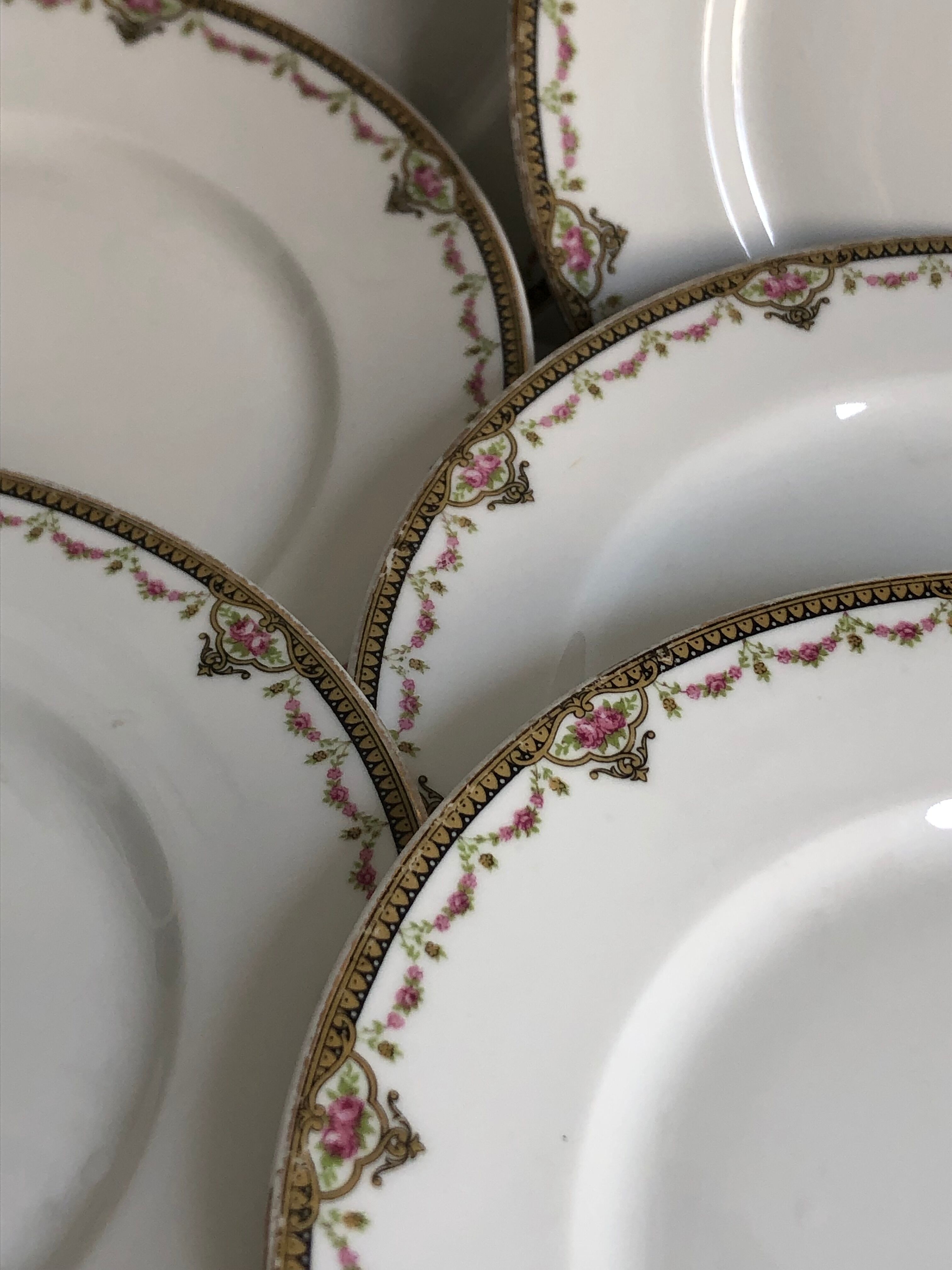 6 flat plates, Porcelaine de Limoges, WG et Cie