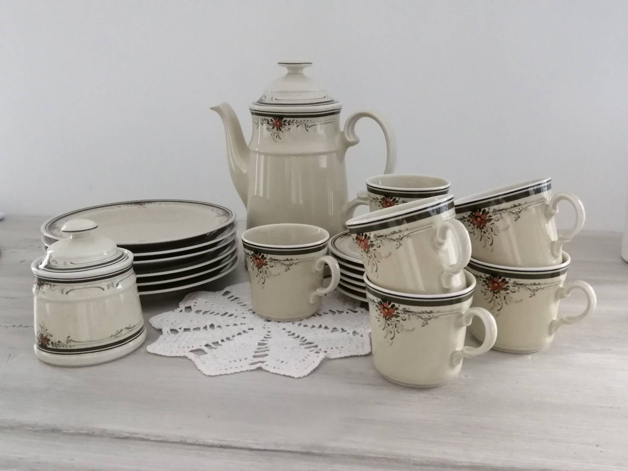 Coffee or tea service