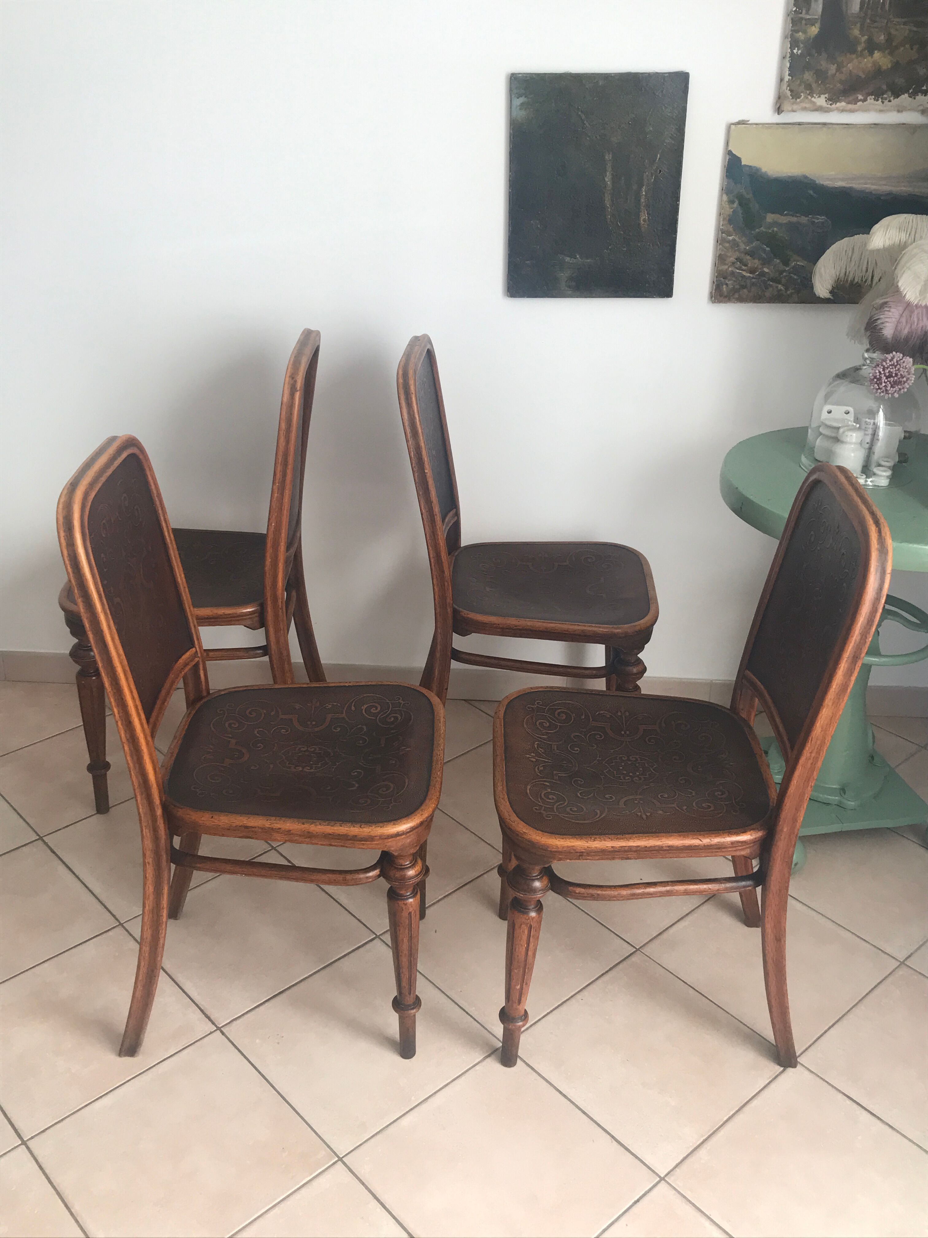 4 Thonet chairs