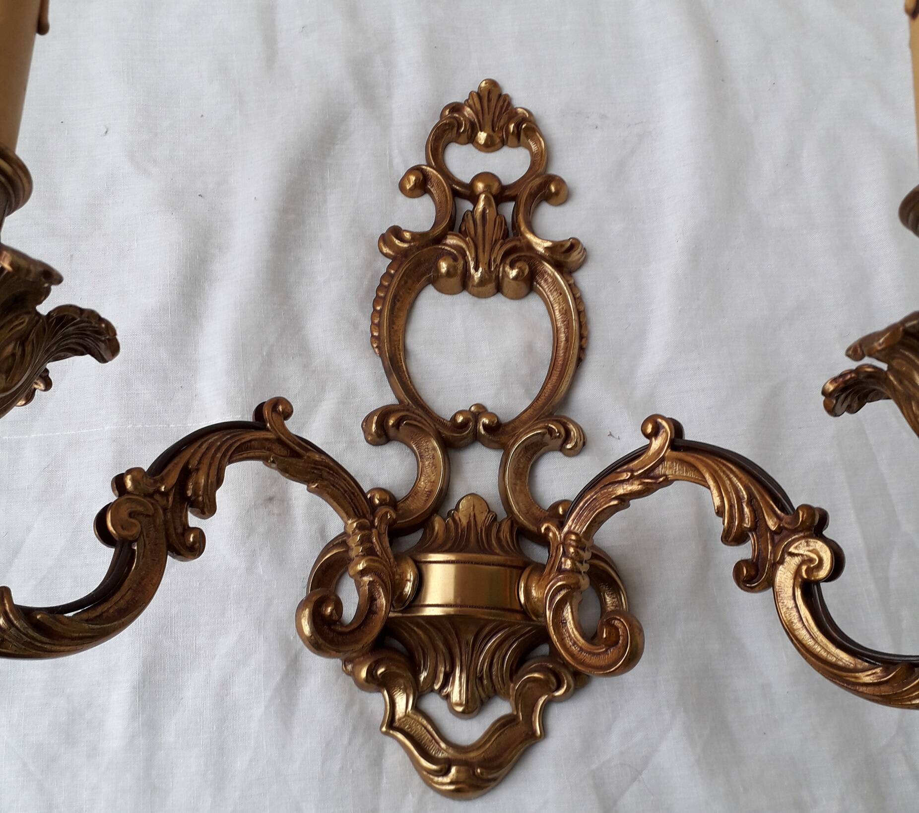 Bronze wall light