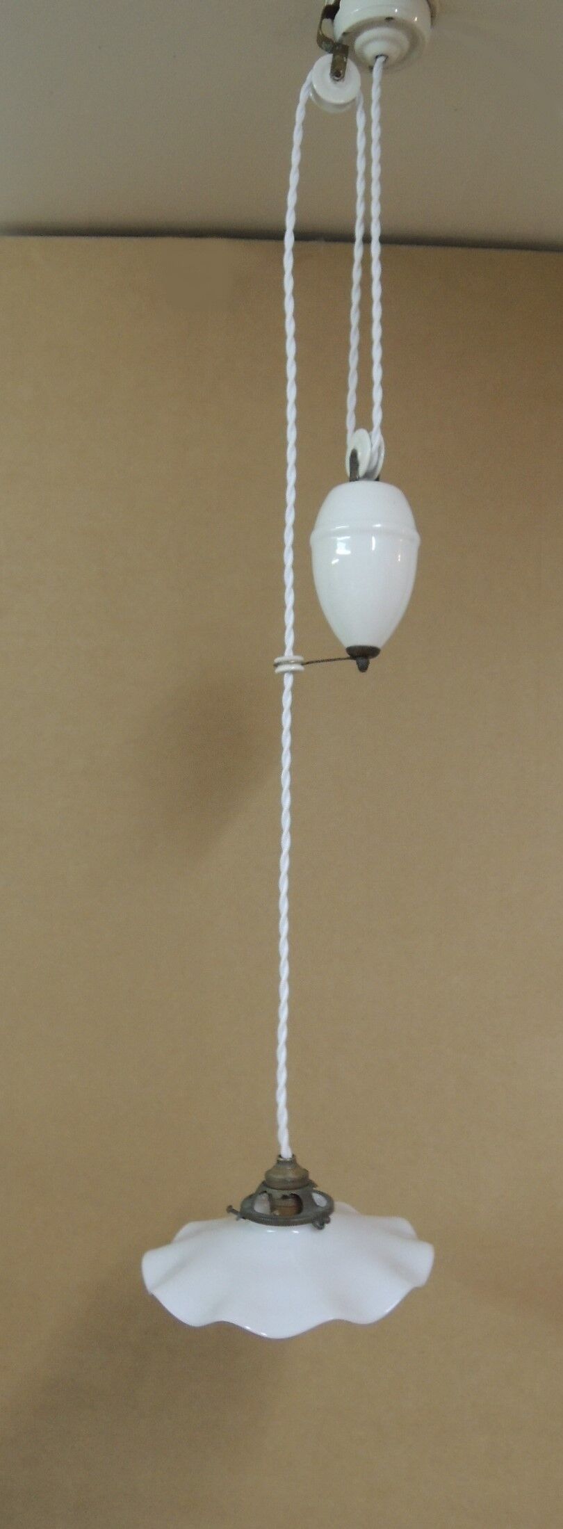 Hanging rises and falls