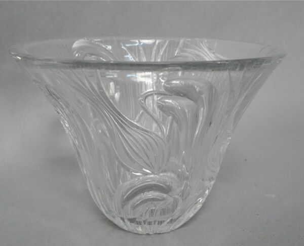 Vase en cristal taillé