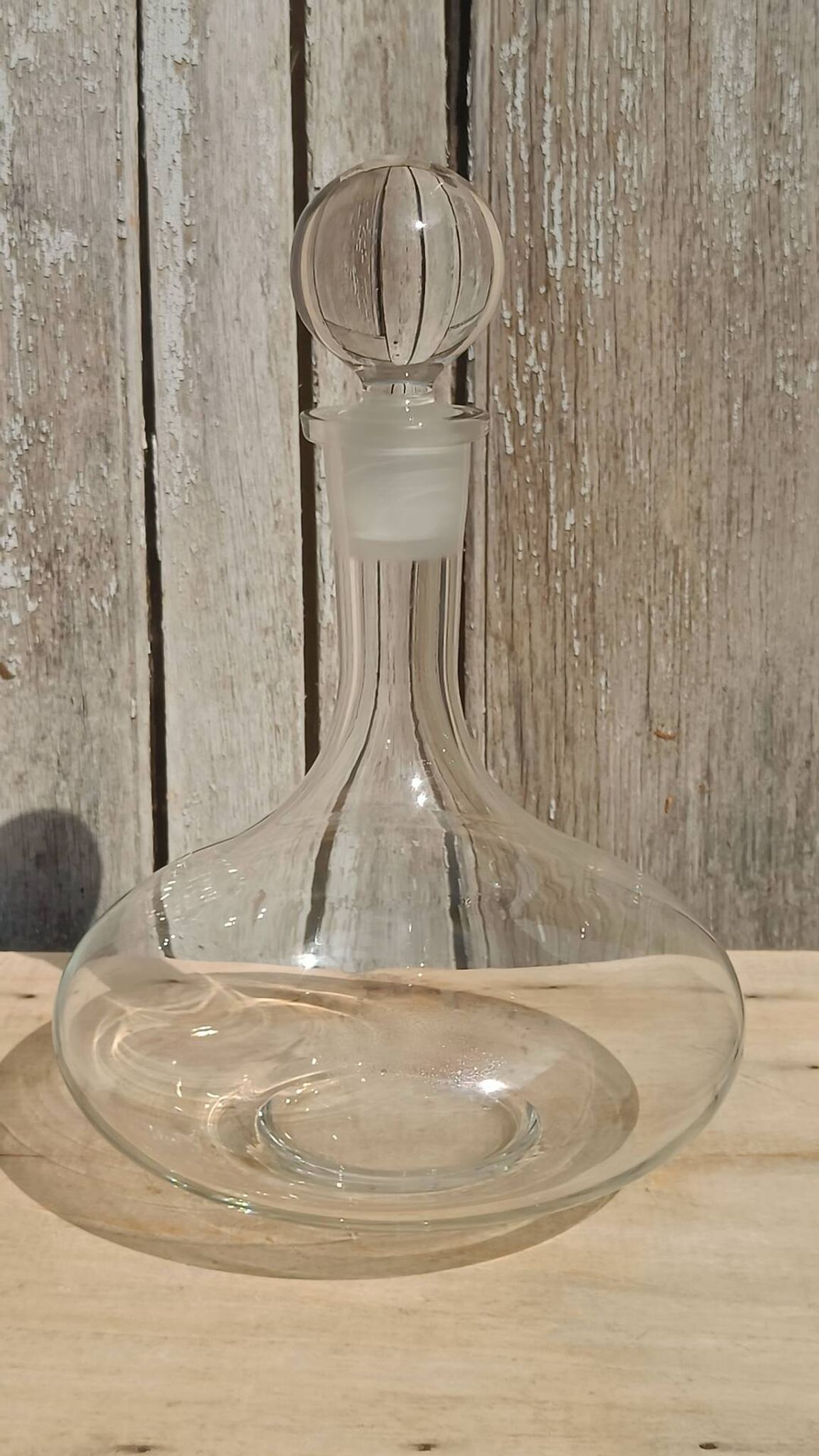 Glass decanter
