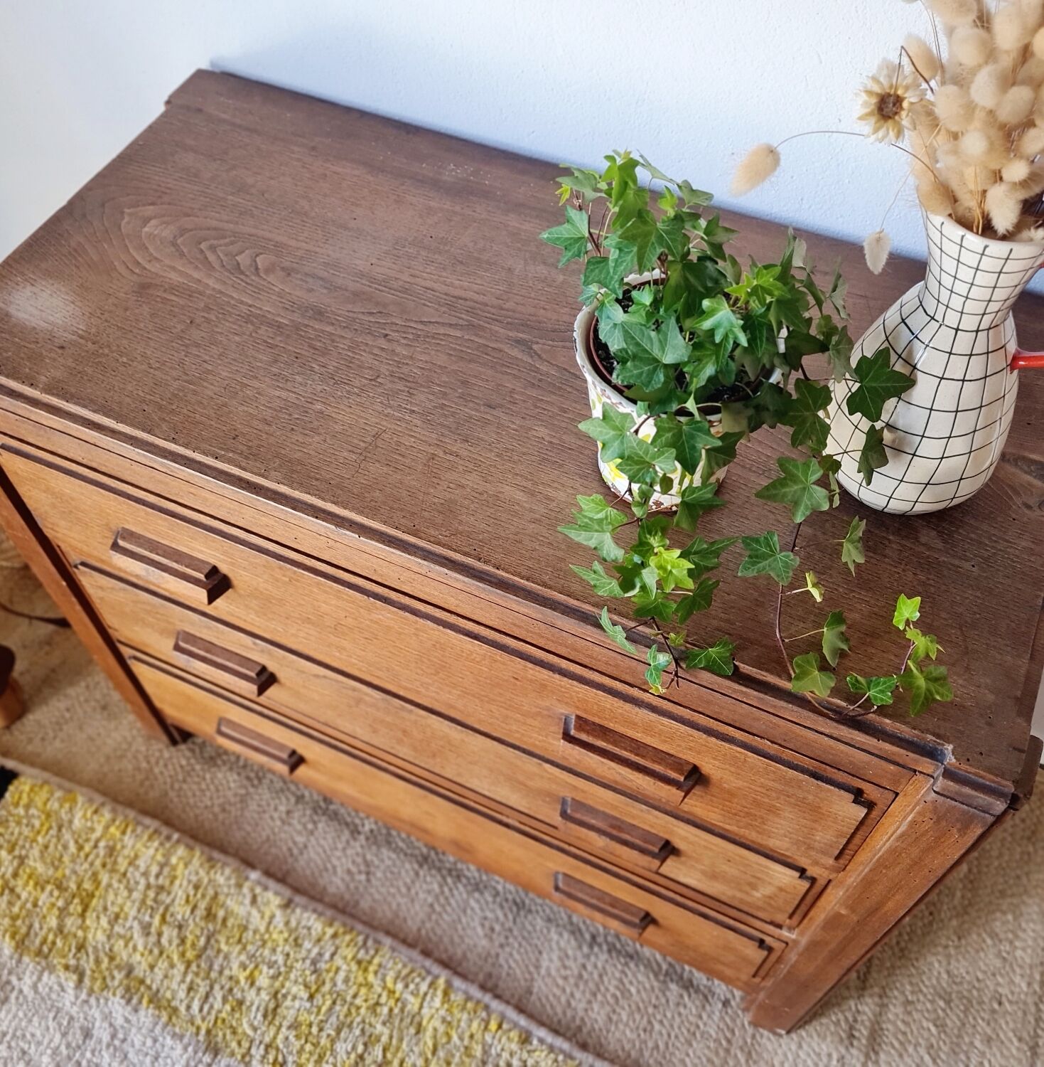 Art Deco chest of drawers in solid oak