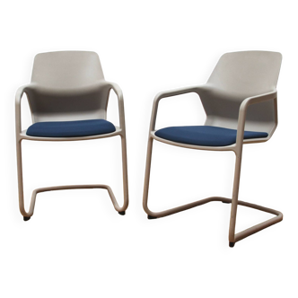 Pair of Metrick office armchairs, Wilkhann