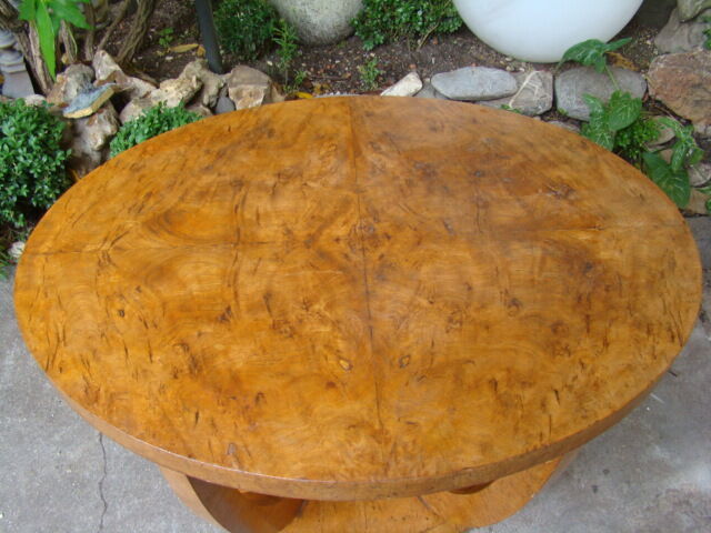 Oval coffee table Art Deco Walnut Burr