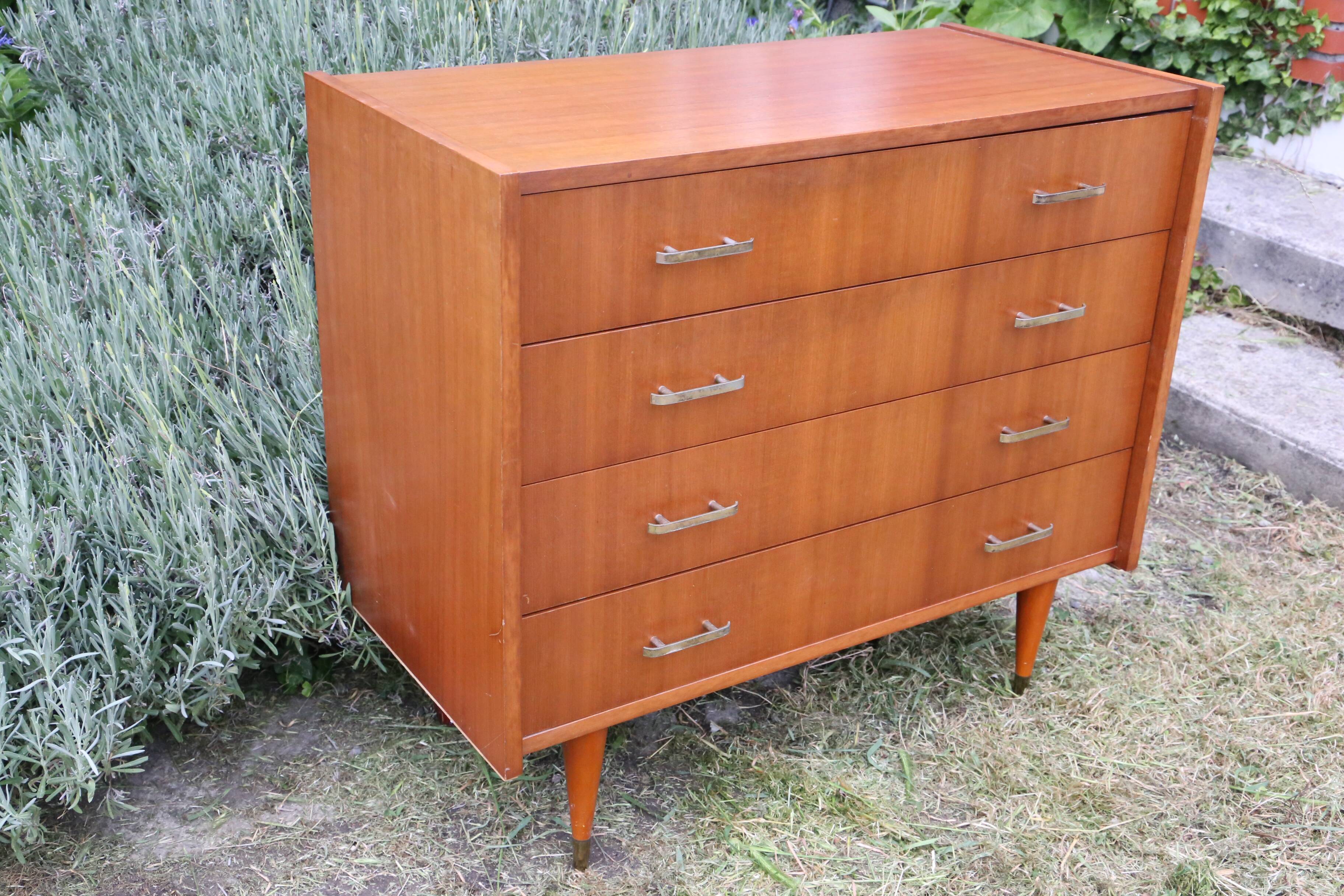 Vintage dresser