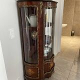Showcase with curved face Louis XV style, mid-twentieth century