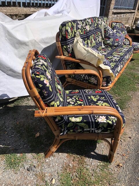 Set in vintage rattan sofa 3-seater seating and 2 seats