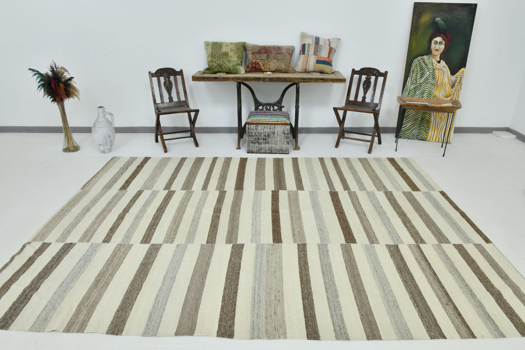 Handmade wool carpet 324x228cm