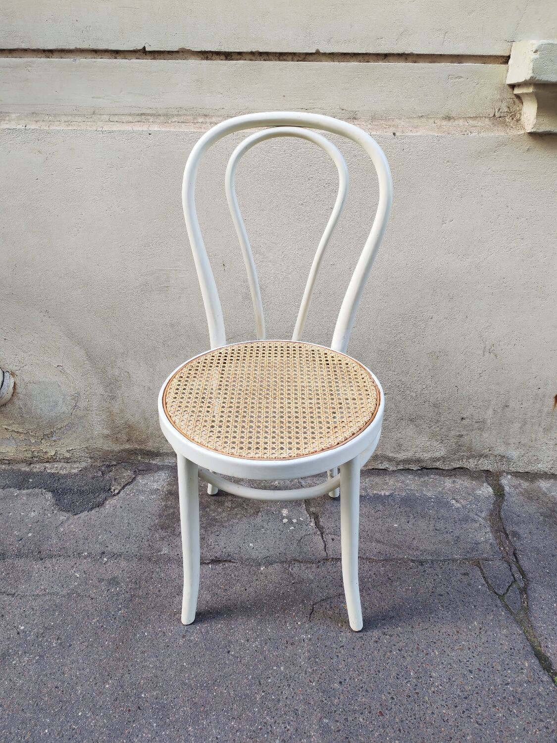 White lacquered wooden bistro chair