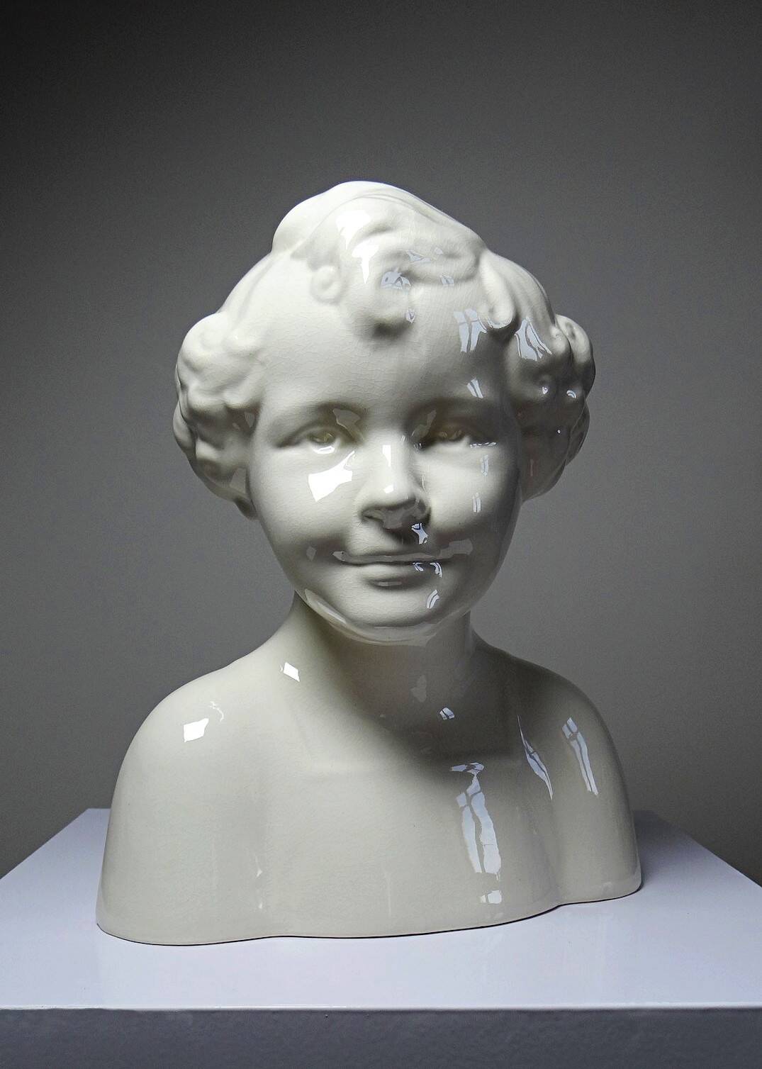 Very rare large faience bust from Sarreguemines, antique Art Deco.