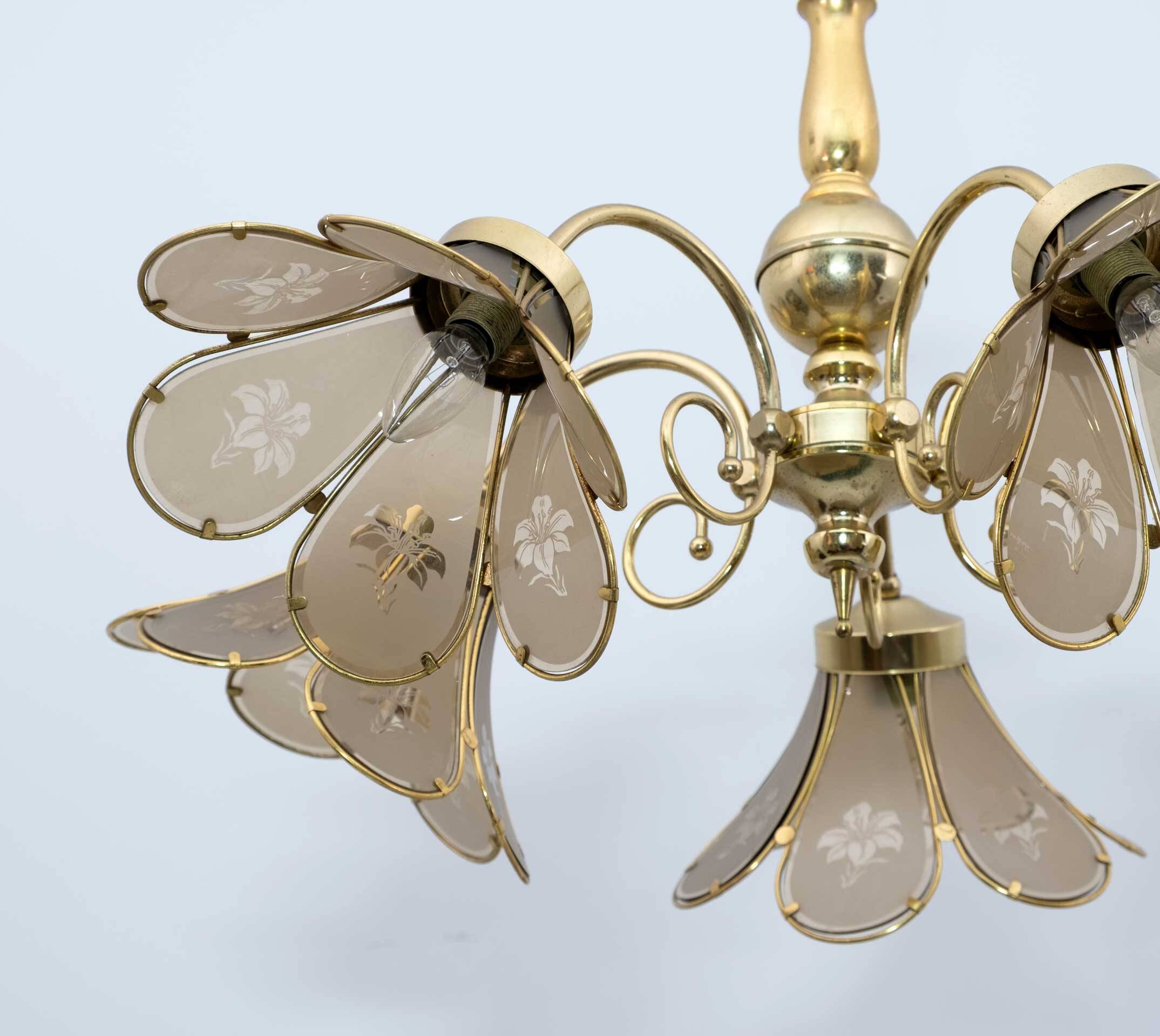 Mid-Century Modern Italian Glass and Brass Chandelier, 1960s