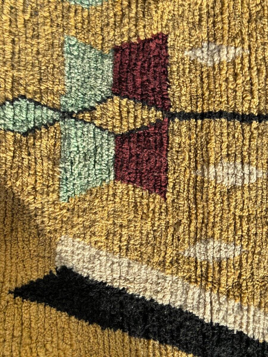 Modern Moroccan Boujad Berber rug in wool