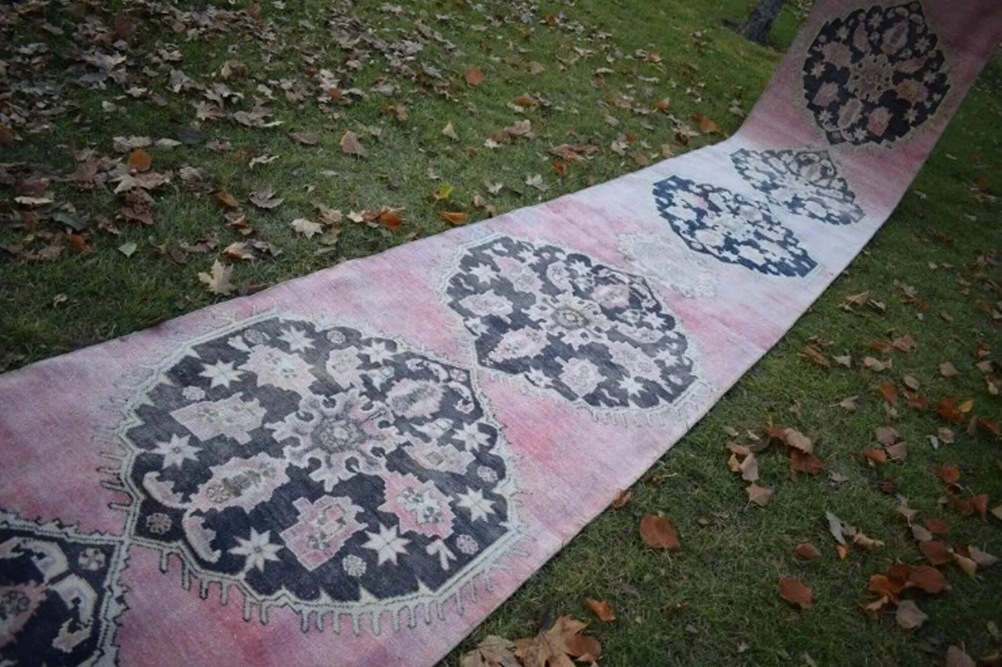 Vintage Turkish hallway rug 105x771 cm