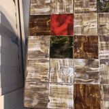 Base table in wrought iron thicken and tiled floor