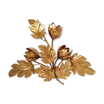Wall light gold metal flower