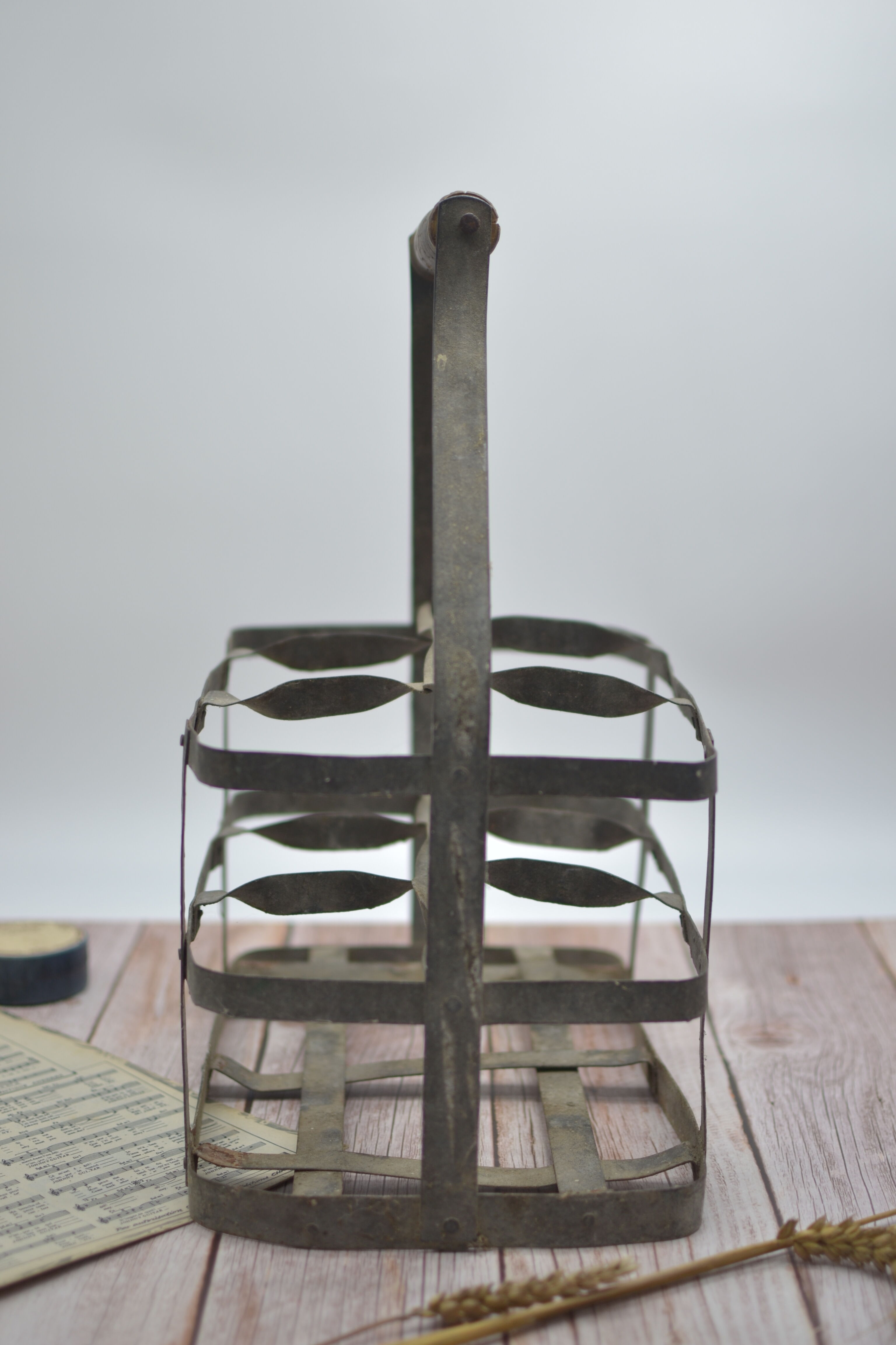 Porte 6 bouteilles en métal/zinc galvanisé et manche en bois