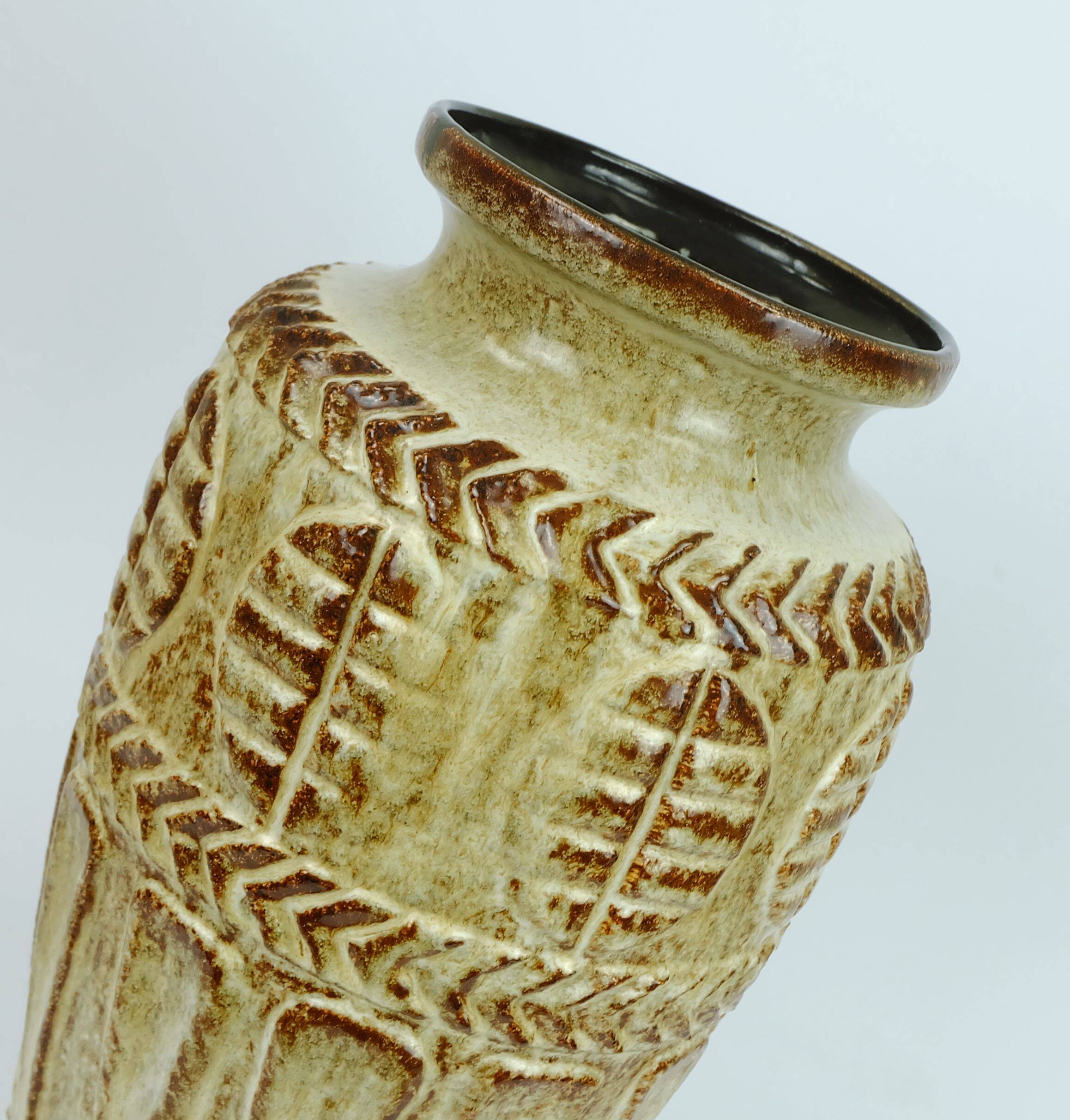 1960s 70s bay keramik VASE floorvase 72 40 beige and brown relief pattern