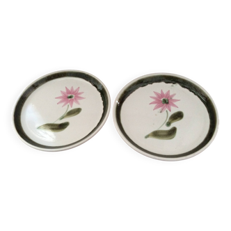 2 assiettes plates