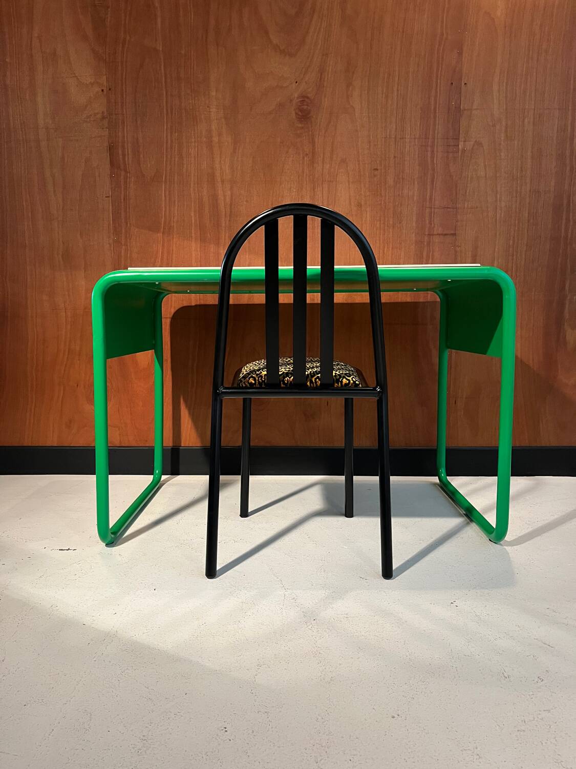 Vintage desk from around 1970.