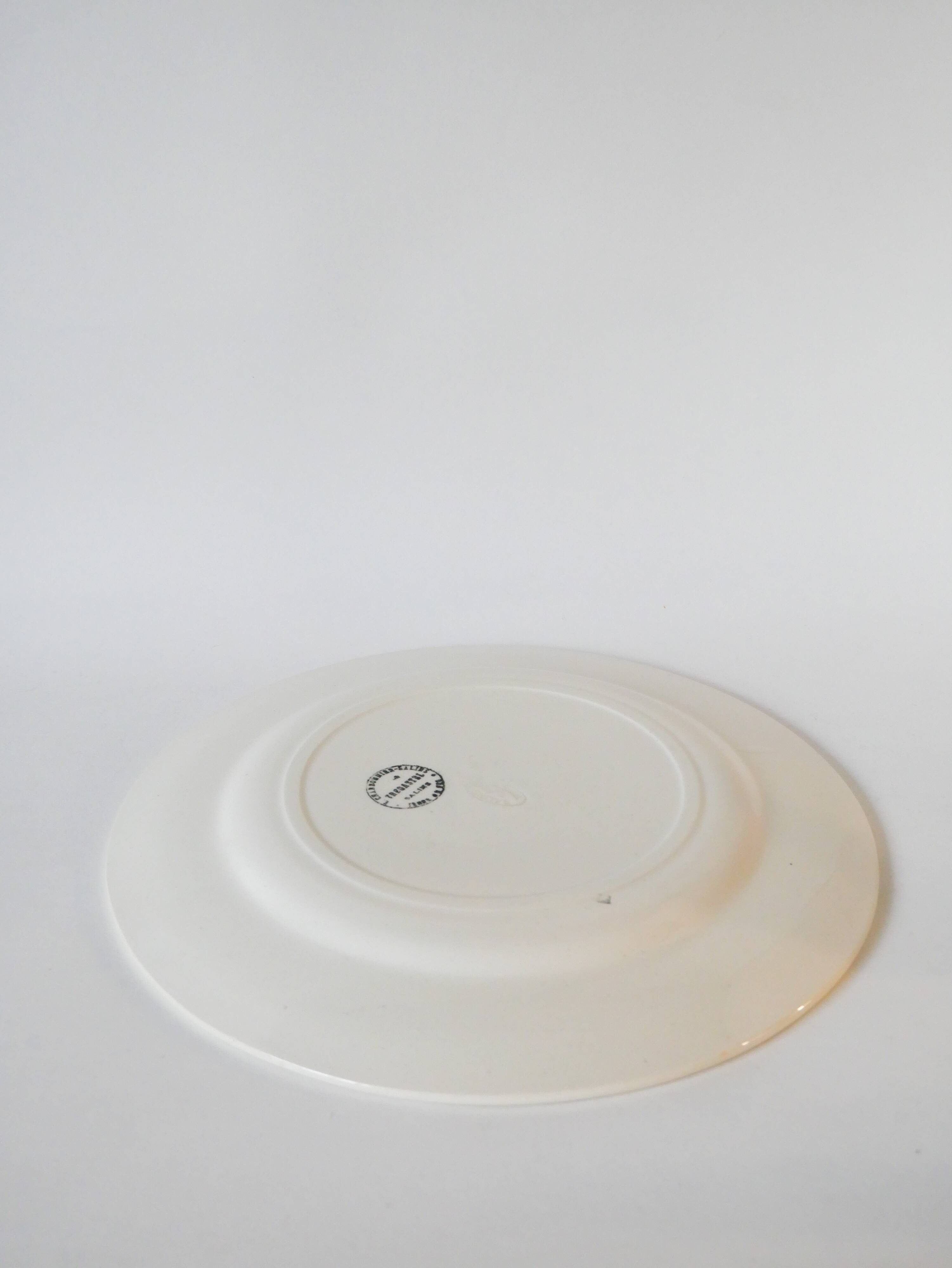 Iron clay dish Salins Charbonnier model Rrégastel early 20th century