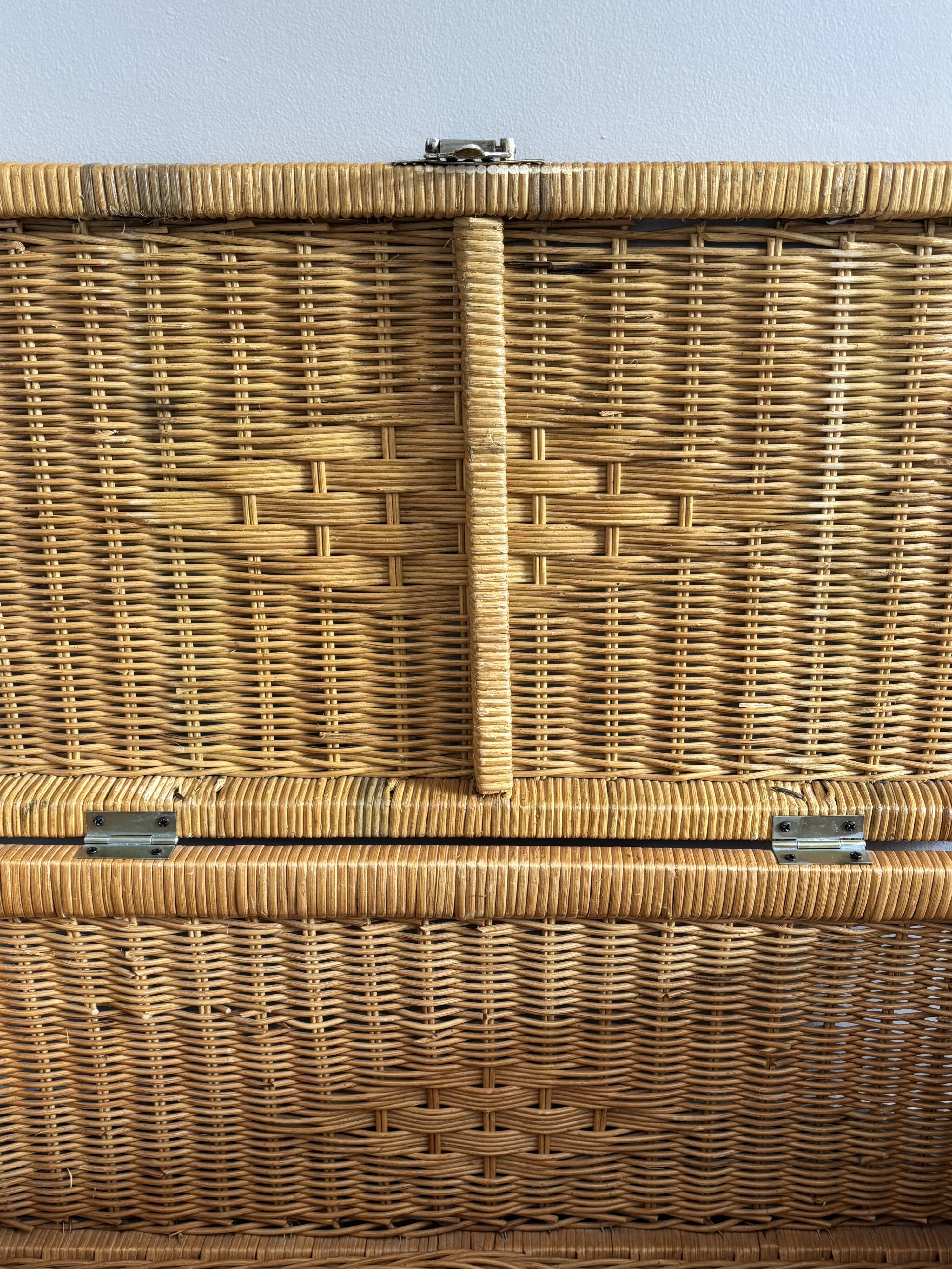 Rattan chest