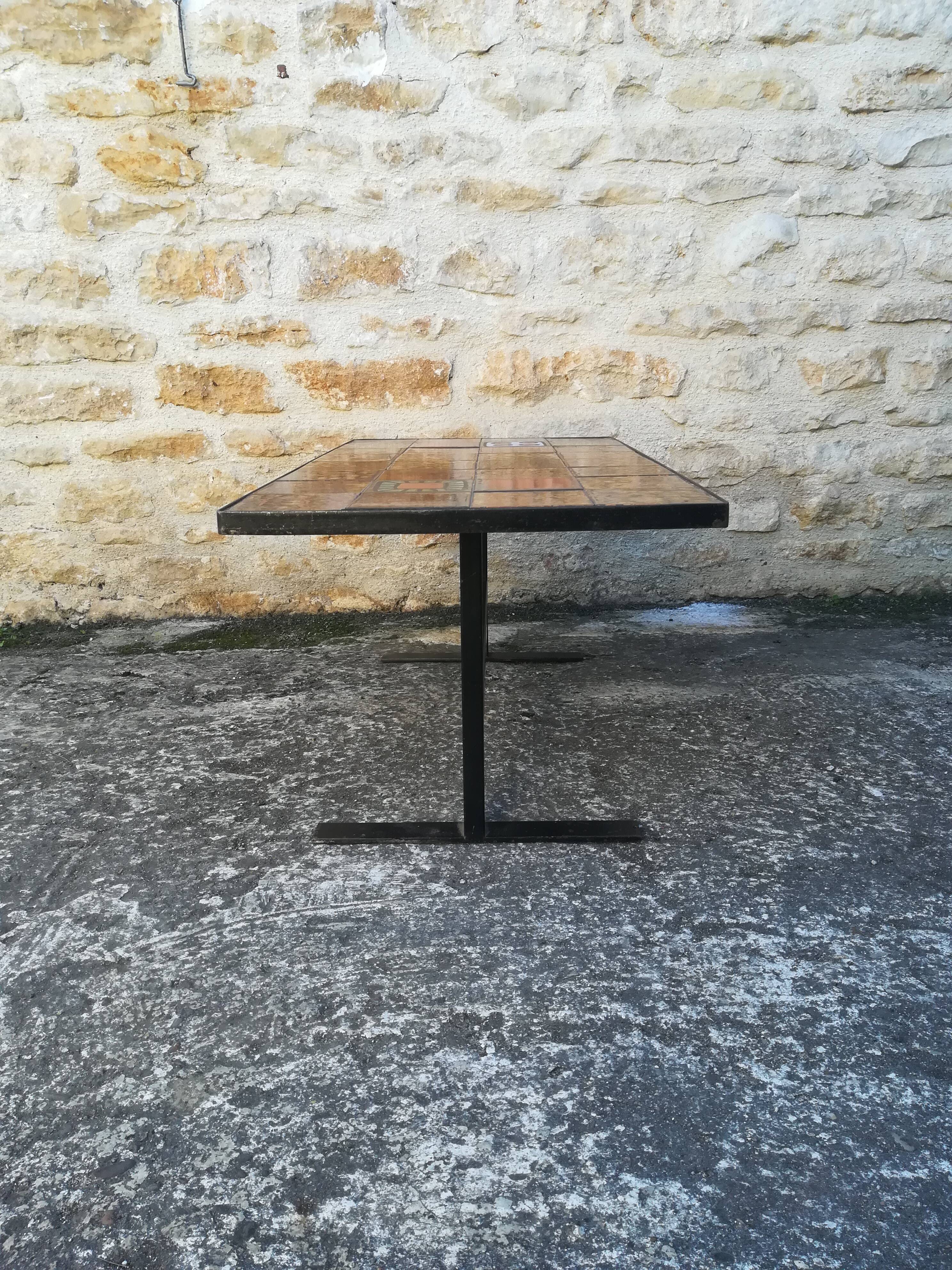 Ceramic coffee table