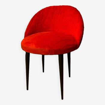 Chaise moumoute rouge